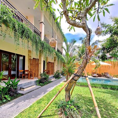 Tiny'S House Hotel Ubud  Exterior photo