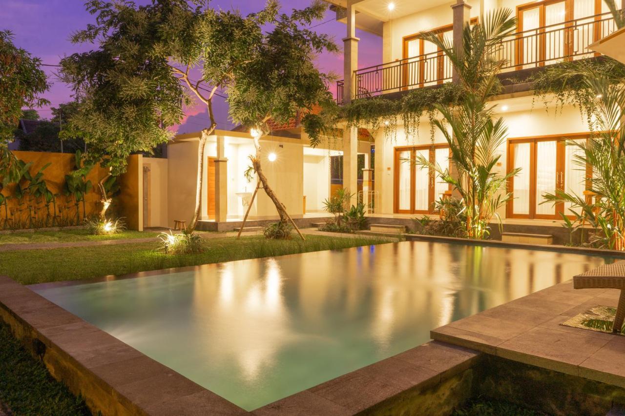 Tiny'S House Hotel Ubud  Exterior photo