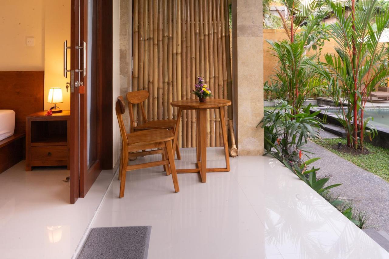 Tiny'S House Hotel Ubud  Exterior photo