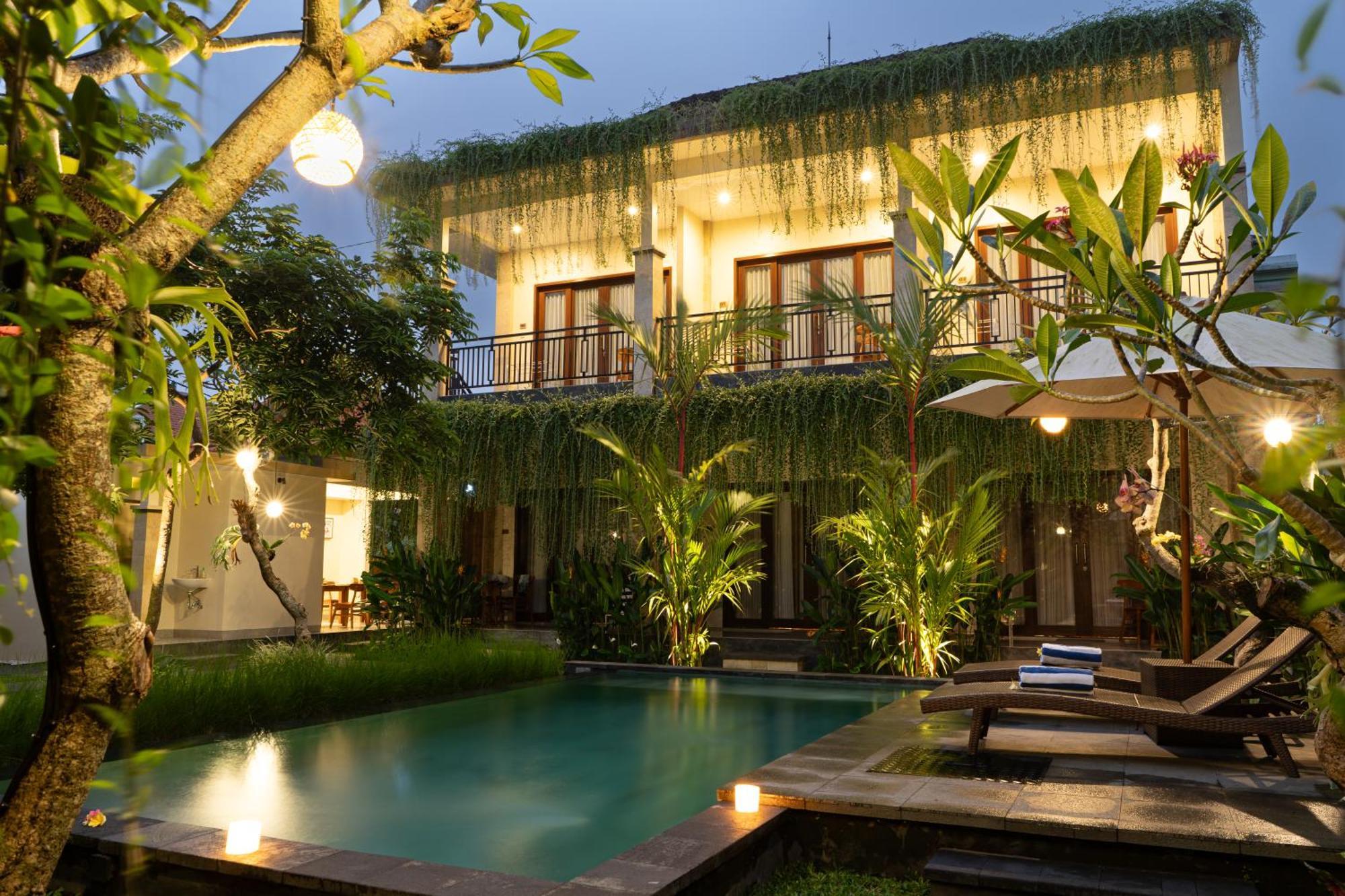 Tiny'S House Hotel Ubud  Exterior photo